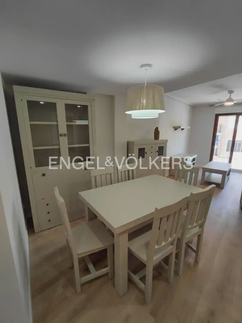 3 Zimmer Penthouse zu vermieten in Denia - 2.000 € (Ref: 9918851)