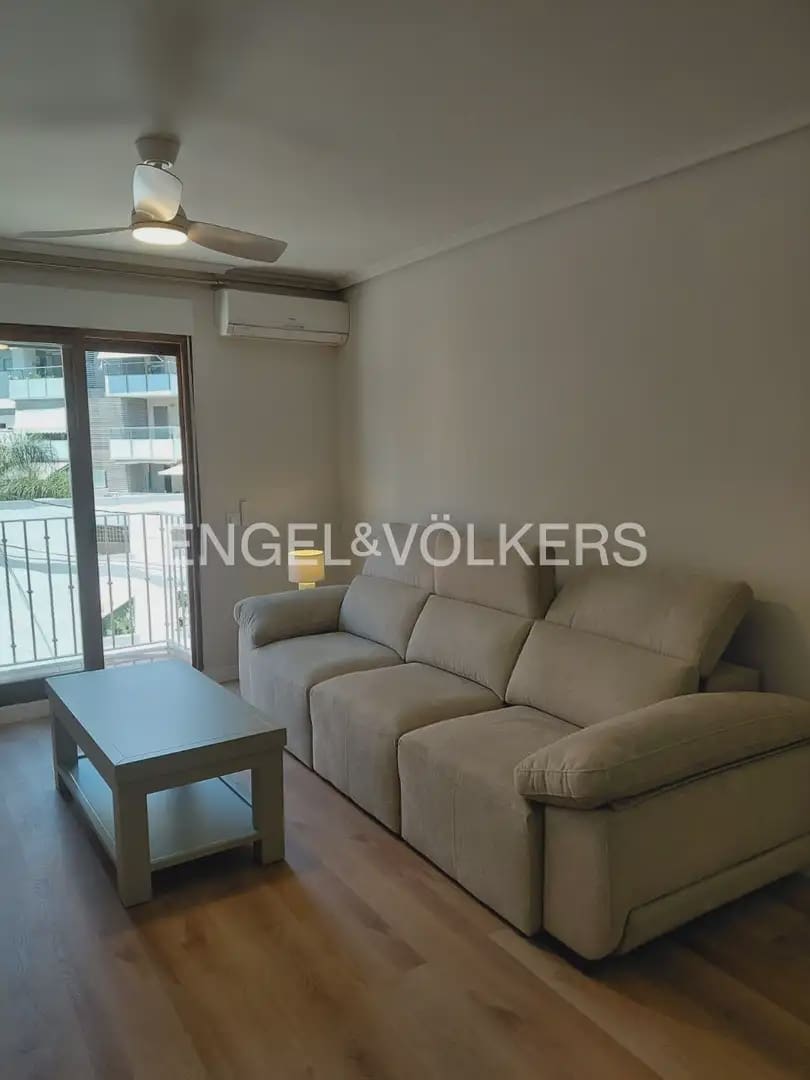 3 Zimmer Penthouse zu vermieten in Denia - 2.000 € (Ref: 9918851)