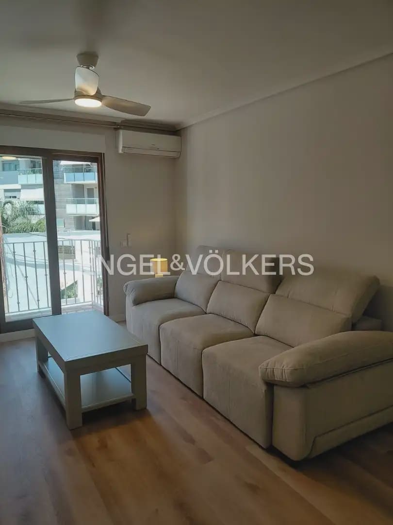 3 Zimmer Penthouse zu vermieten in Denia - 2.000 € (Ref: 9918851)