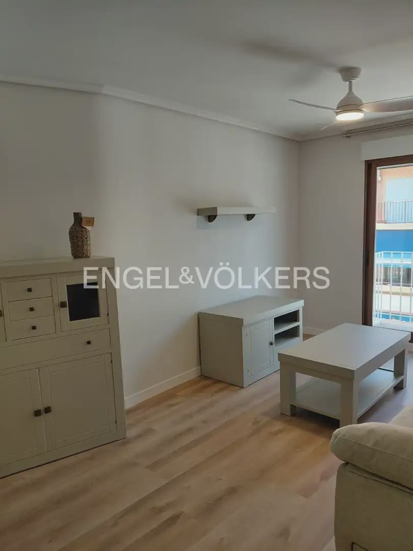 3 Zimmer Penthouse zu vermieten in Denia - 2.000 € (Ref: 9918851)