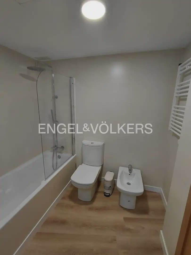 3 Zimmer Penthouse zu vermieten in Denia - 2.000 € (Ref: 9918851)