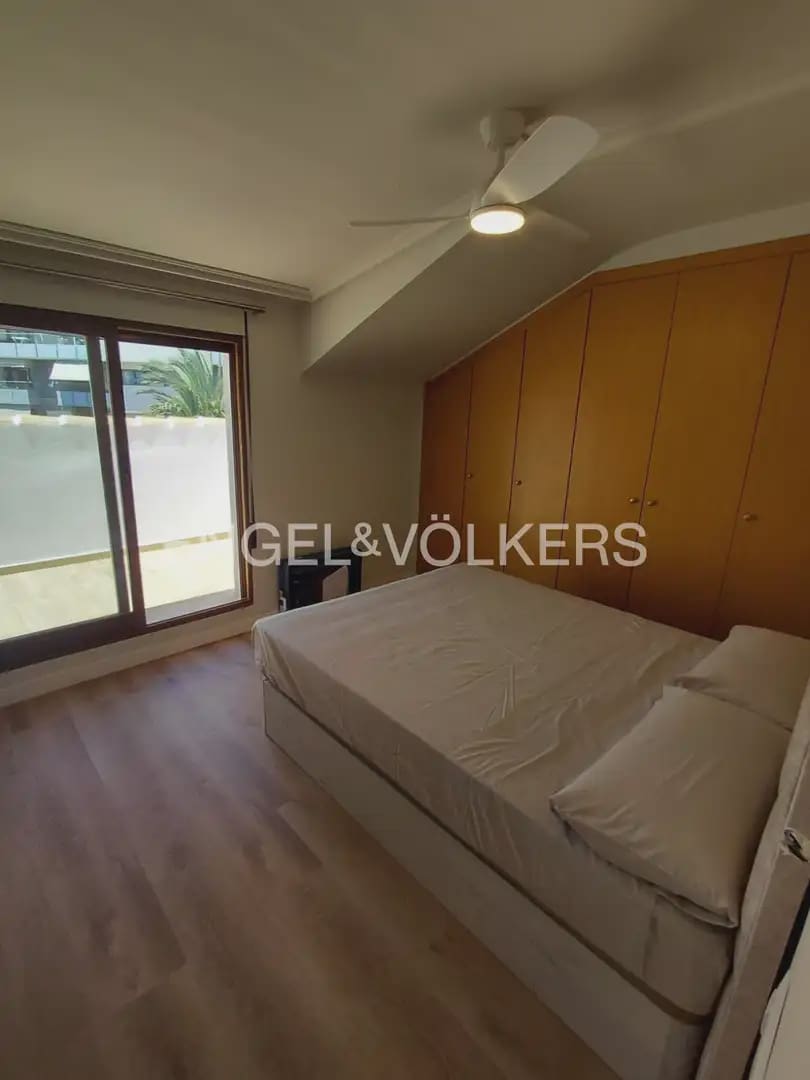 3 Zimmer Penthouse zu vermieten in Denia - 2.000 € (Ref: 9918851)
