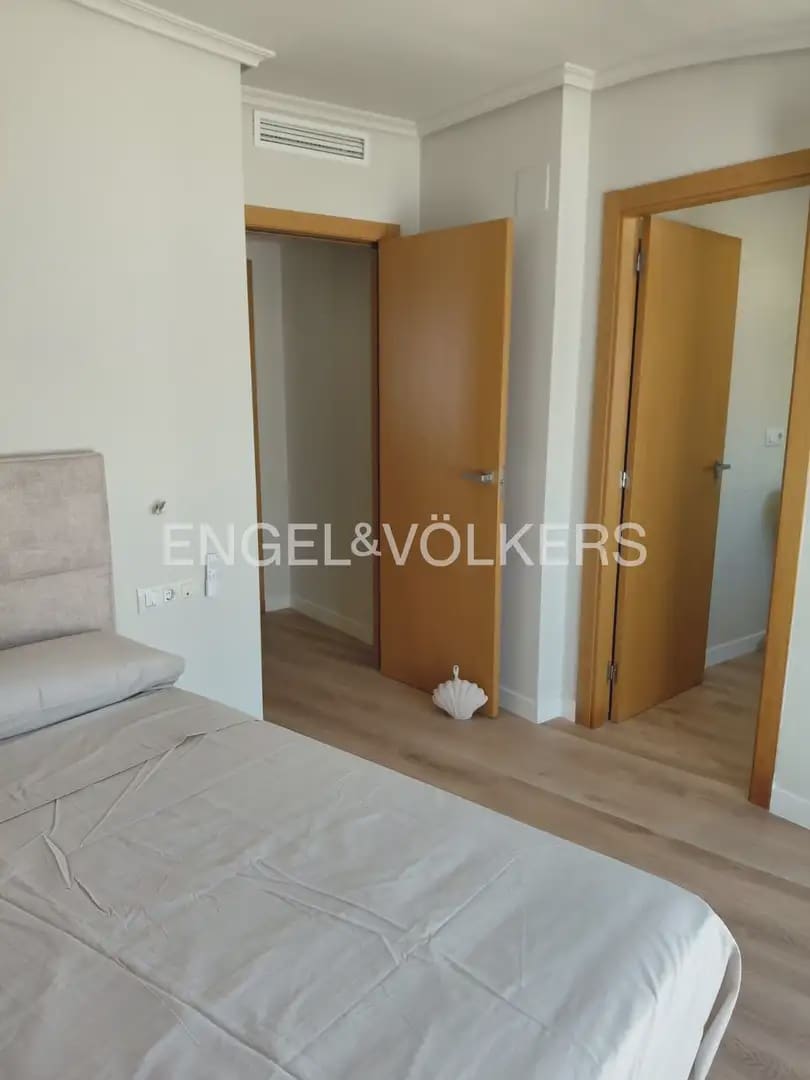 3 Zimmer Penthouse zu vermieten in Denia - 2.000 € (Ref: 9918851)