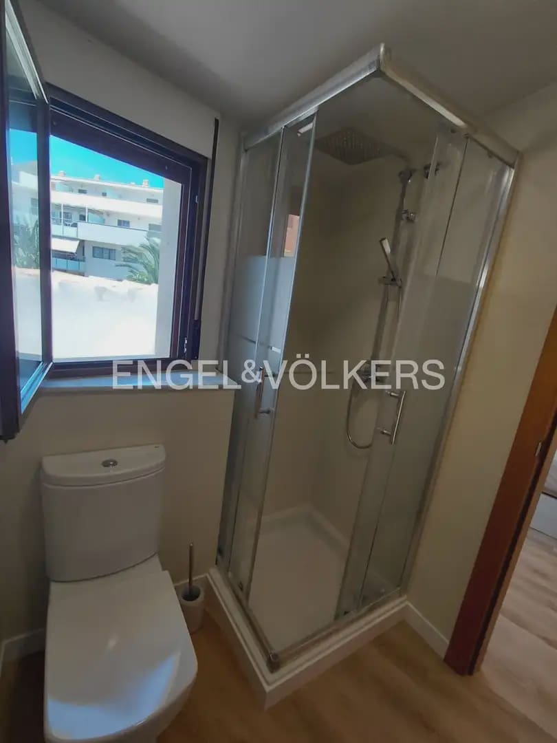 3 Zimmer Penthouse zu vermieten in Denia - 2.000 € (Ref: 9918851)
