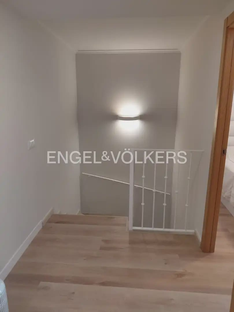 3 Zimmer Penthouse zu vermieten in Denia - 2.000 € (Ref: 9918851)