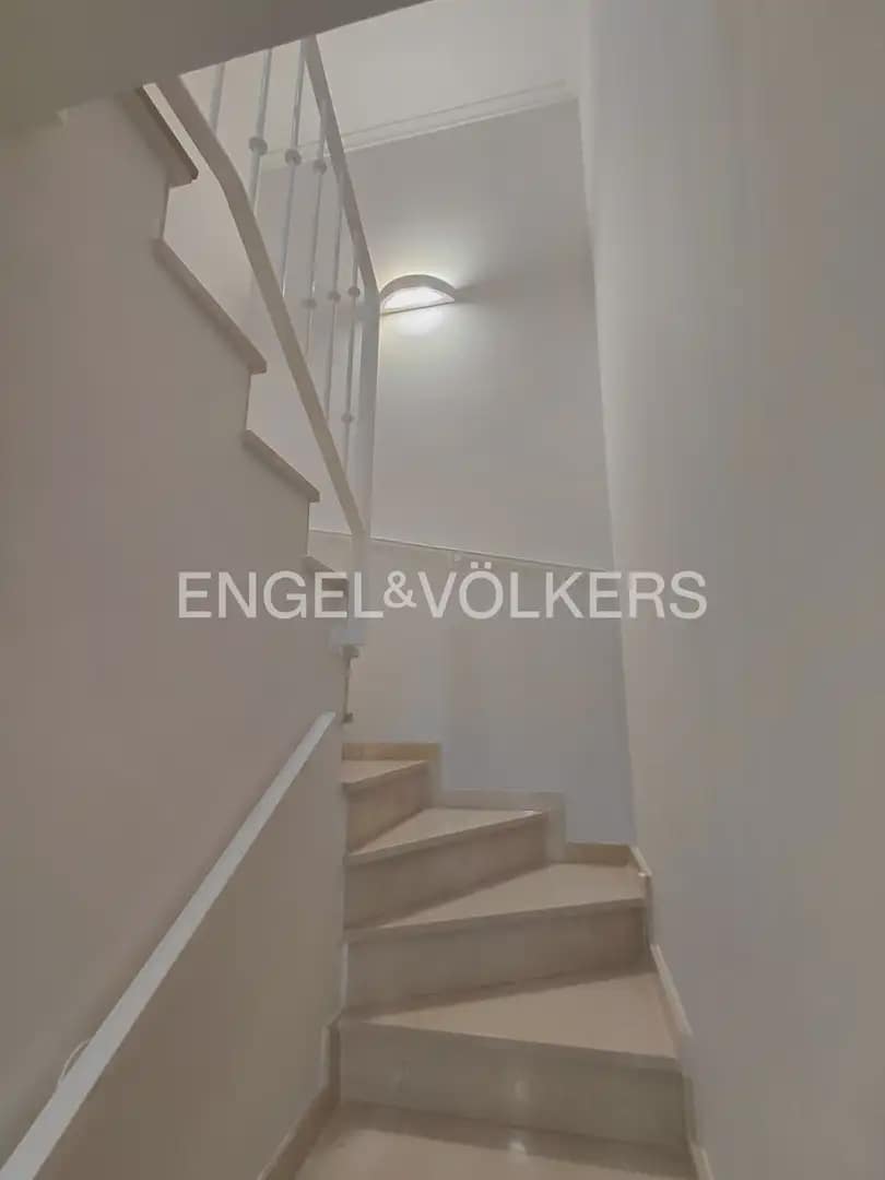 3 Zimmer Penthouse zu vermieten in Denia - 2.000 € (Ref: 9918851)