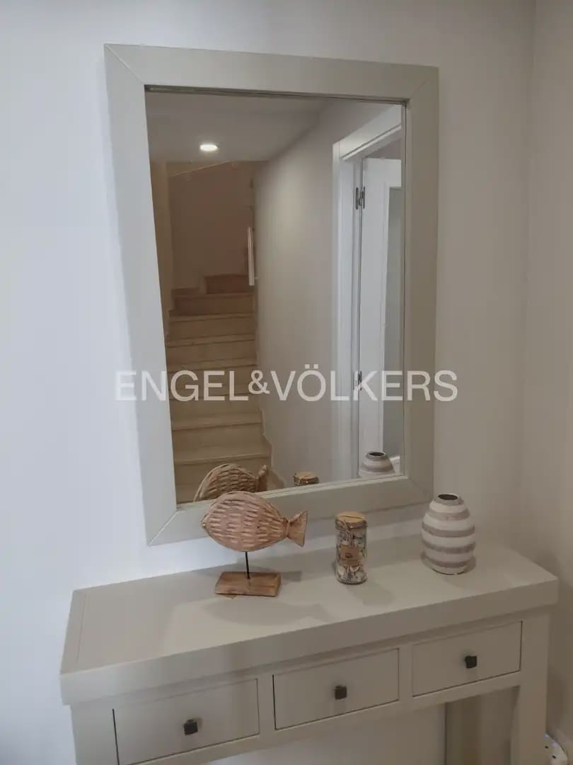 3 Zimmer Penthouse zu vermieten in Denia - 2.000 € (Ref: 9918851)