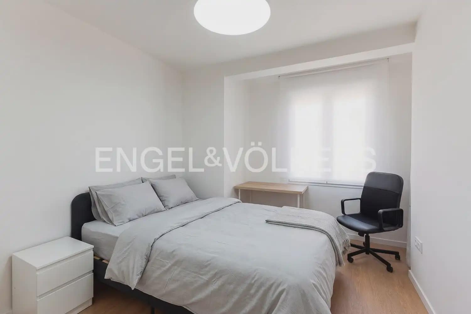 4 soverom Leilighet til leie i Valencia by - € 1 700 (Ref: 9919043)
