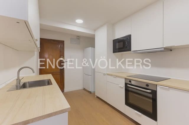 4 slaapkamer Flat te huur in Cabanyal-Canyamelar, Valencia stad - € 1.700 (Ref: 9919043)