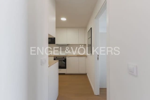 4 quarto Apartamento para arrendar em Cabanyal-Canyamelar, Valência cidade - 1 700 € (Ref: 9919043)