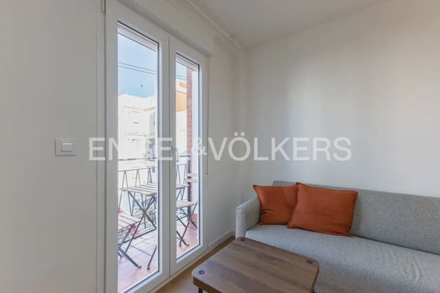 4 quarto Apartamento para arrendar em Cabanyal-Canyamelar, Valência cidade - 1 700 € (Ref: 9919043)
