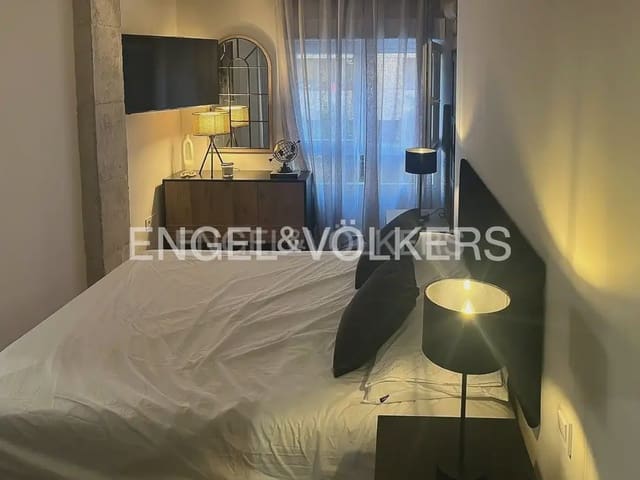 1 sovrum Lägenhet att hyra i Ciutat Jardi, Valencia stad - 1 350 € (Ref: 9919044)