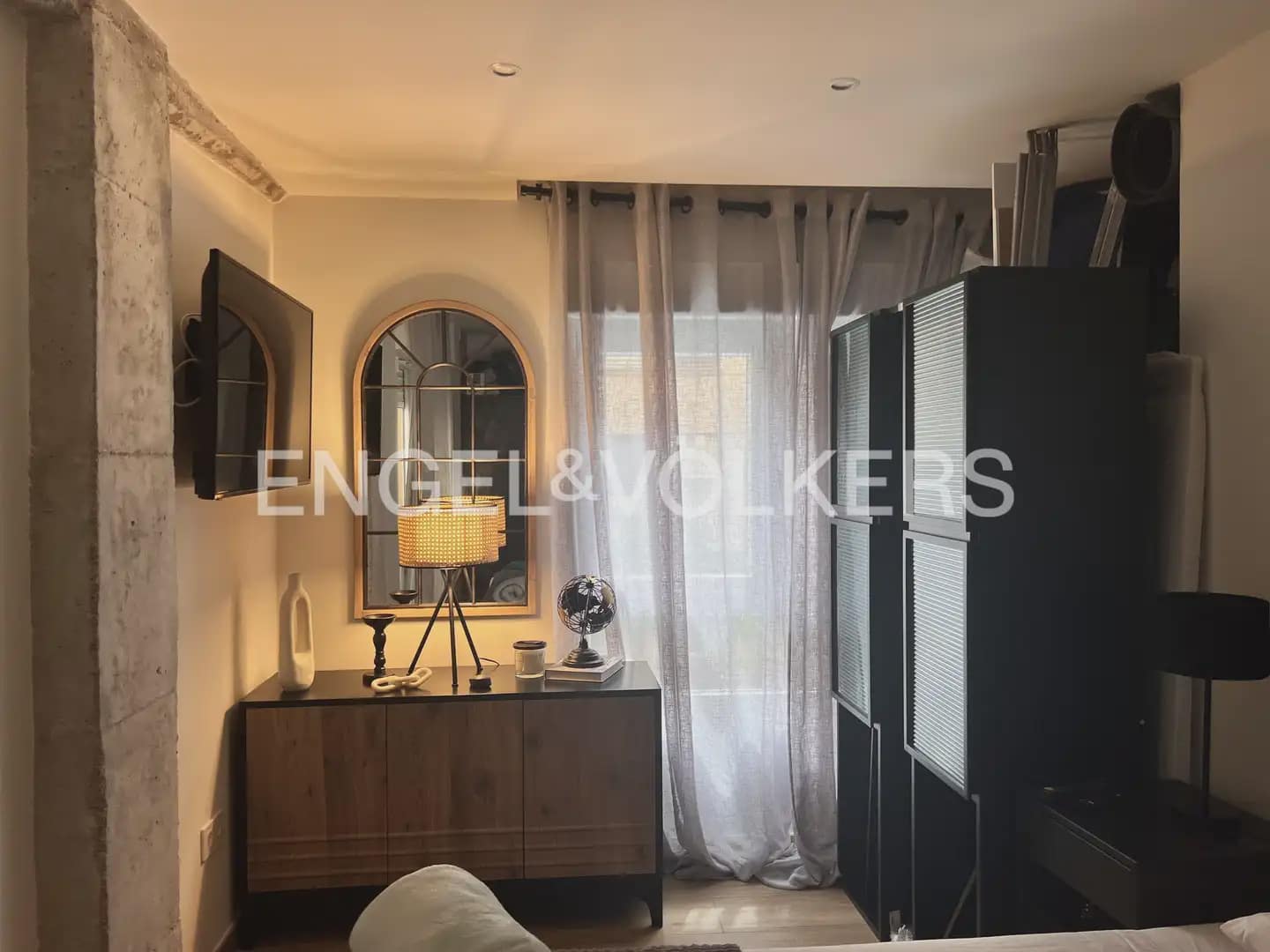 1 sovrum Lägenhet att hyra i Valencia stad - 1 350 € (Ref: 9919044)