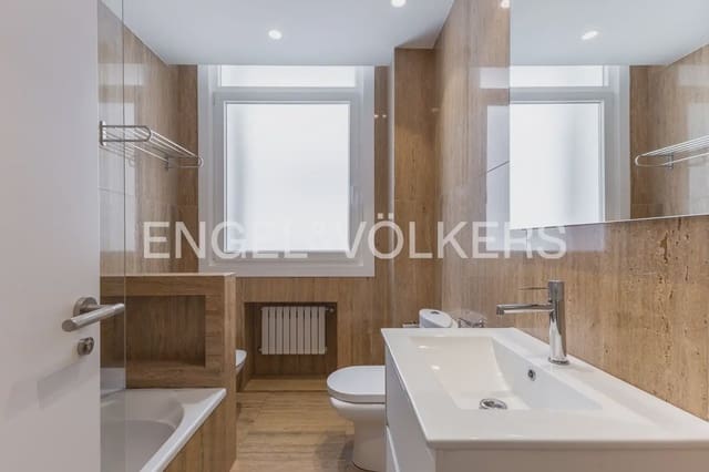4 sovrum Lägenhet att hyra i La Xerea, Valencia stad med garage - 3 500 € (Ref: 9919045)