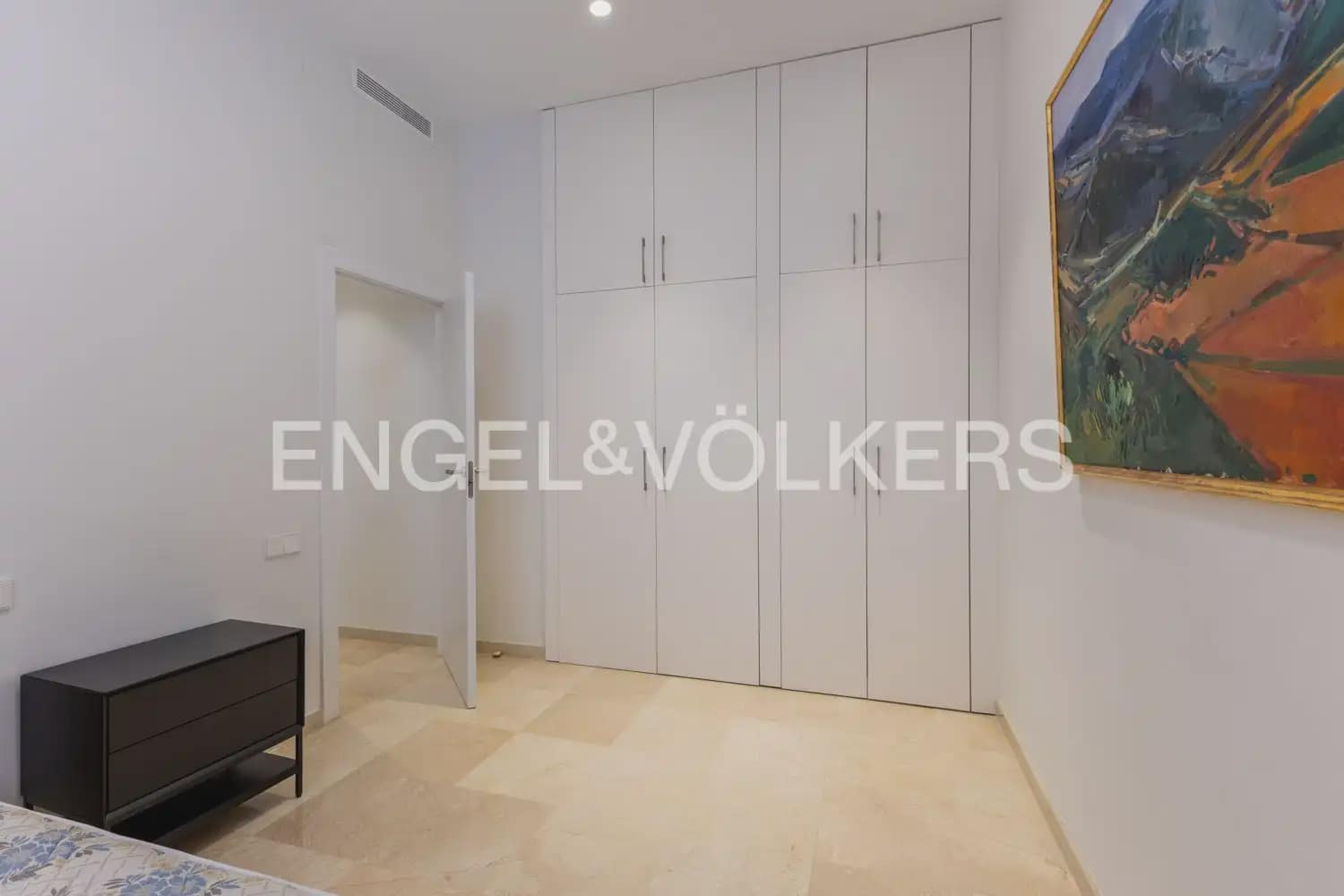 4 sovrum Lägenhet att hyra i Valencia stad med garage - 3 500 € (Ref: 9919045)