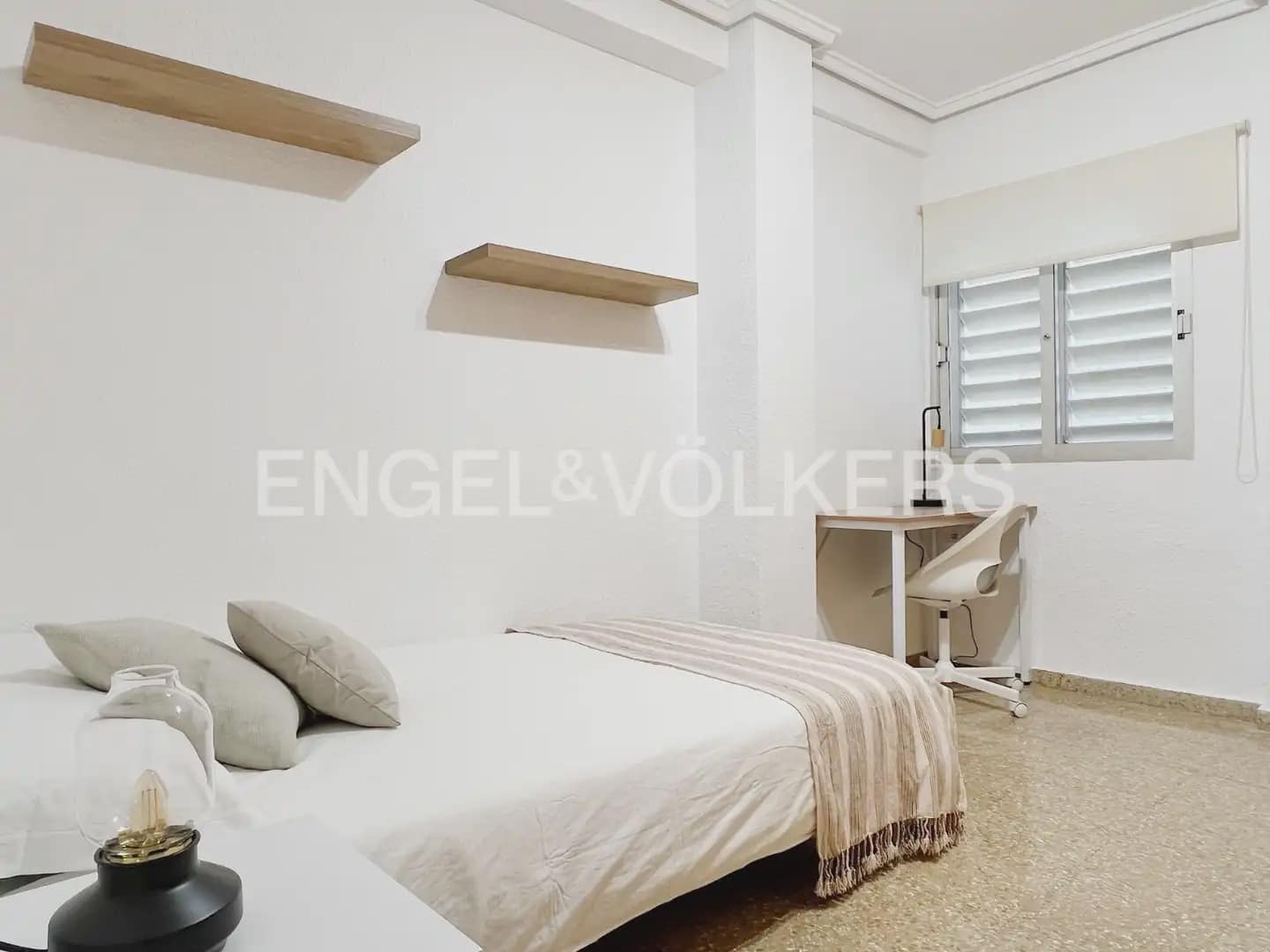 4 bedroom Flat for rent in Valencia city - € 1,800 (Ref: 9919046)