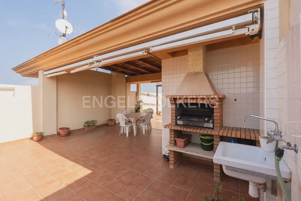 2 slaapkamer Flat te huur in Canet d'En Berenguer met zwembad garage - € 850 (Ref: 9919047)