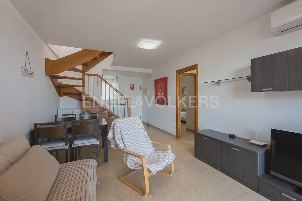 2 slaapkamer Flat te huur in Canet d'En Berenguer met zwembad garage - € 850 (Ref: 9919047)