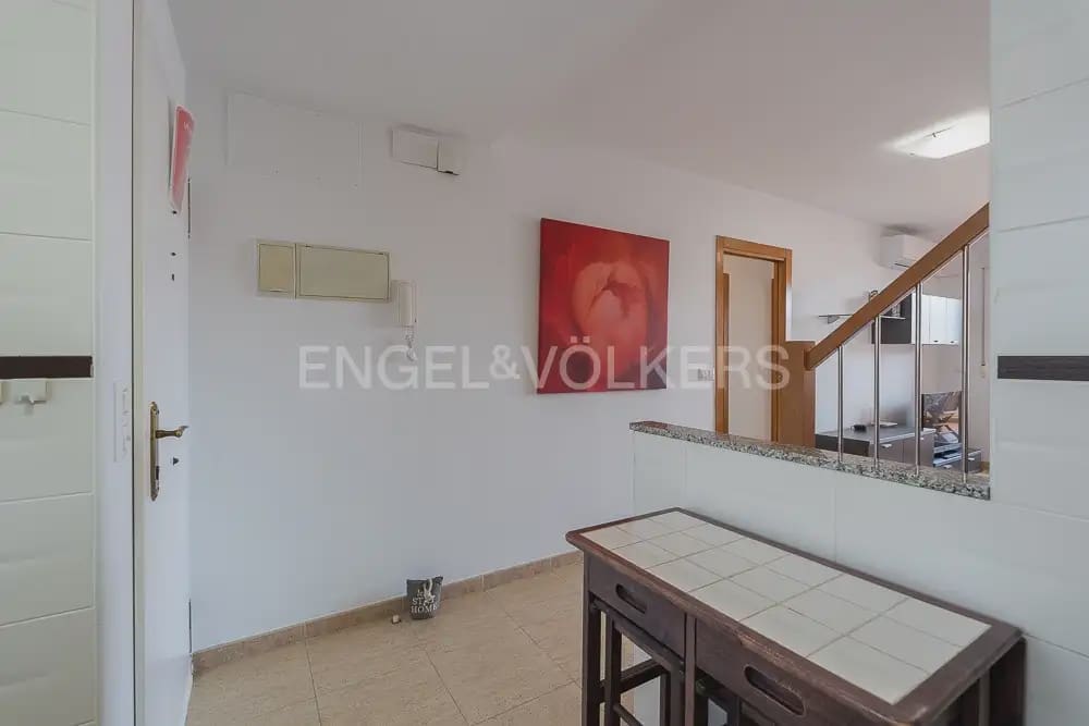 2 slaapkamer Flat te huur in Canet d'En Berenguer met zwembad garage - € 850 (Ref: 9919047)