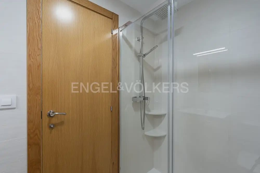 2 slaapkamer Flat te huur in Canet d'En Berenguer met zwembad garage - € 850 (Ref: 9919047)