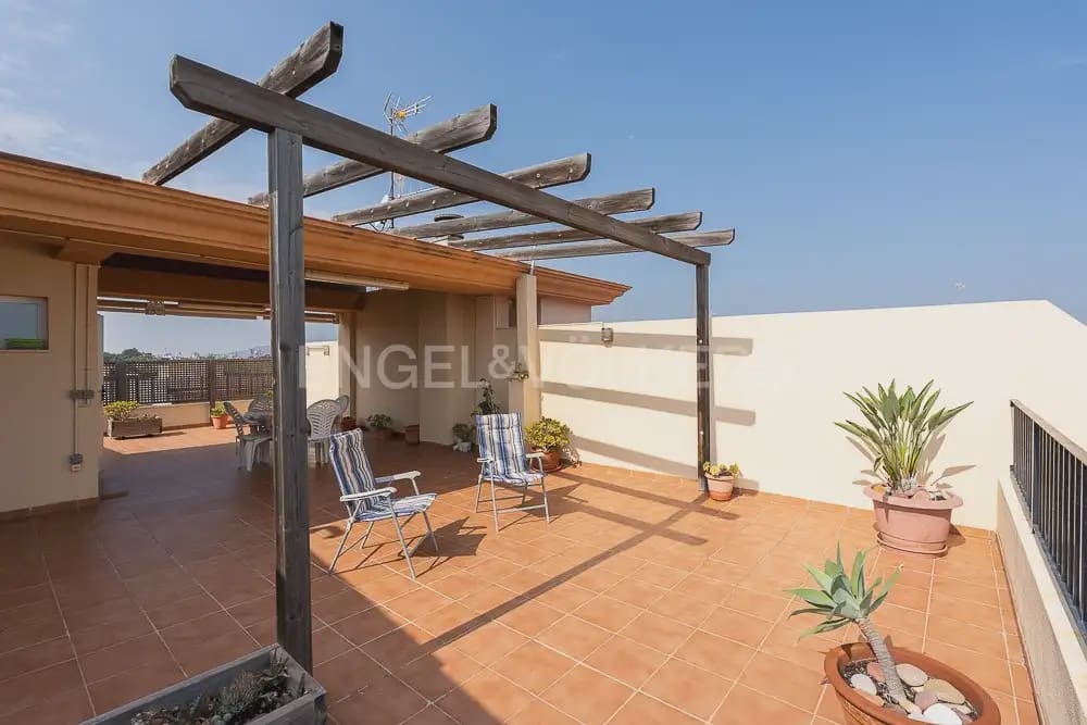 2 slaapkamer Flat te huur in Canet d'En Berenguer met zwembad garage - € 850 (Ref: 9919047)