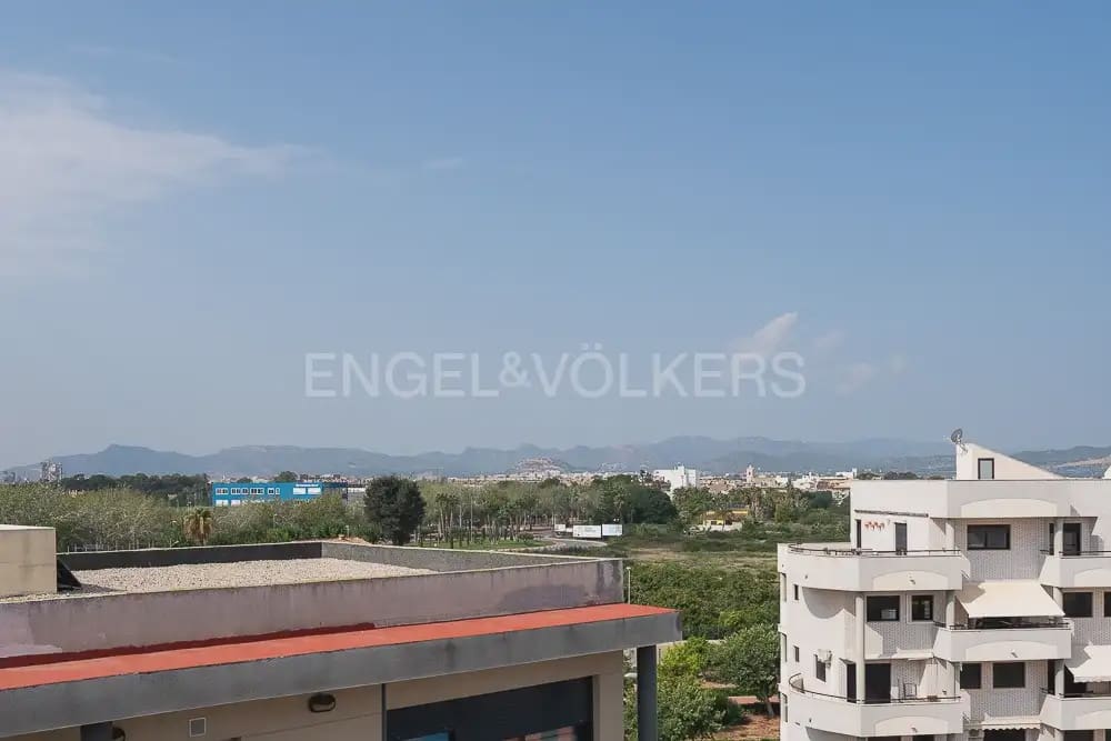 2 slaapkamer Flat te huur in Canet d'En Berenguer met zwembad garage - € 850 (Ref: 9919047)