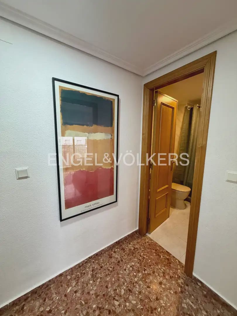 4 sovrum Lägenhet att hyra i Valencia stad - 1 500 € (Ref: 9919049)