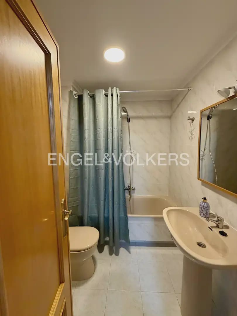 4 sovrum Lägenhet att hyra i Valencia stad - 1 500 € (Ref: 9919049)
