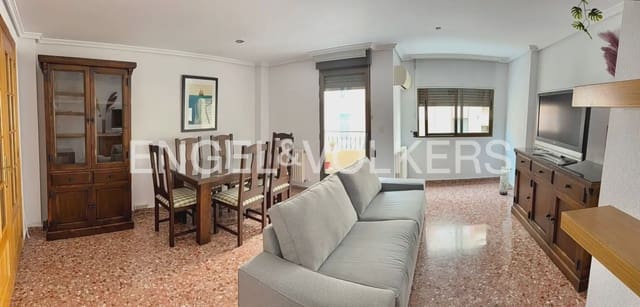 4 sovrum Lägenhet att hyra i La Petxina, Valencia stad - 1 500 € (Ref: 9919049)