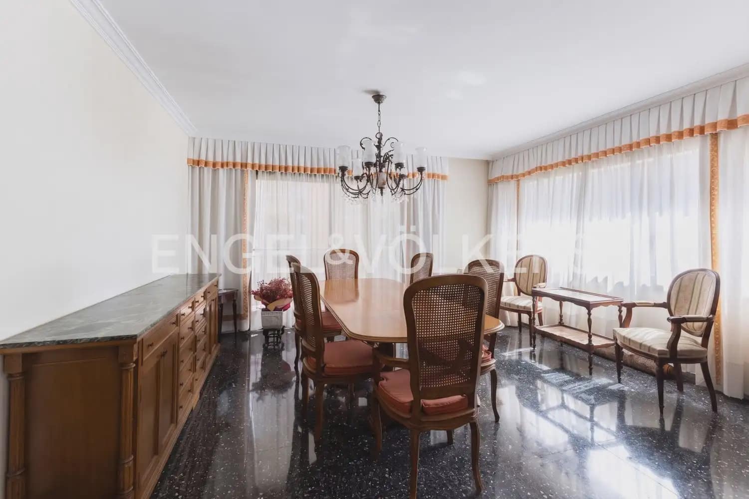 5 soveværelse Lejlighed til salg i Valencia by med garage - € 1.050.000 (Ref: 9919051)