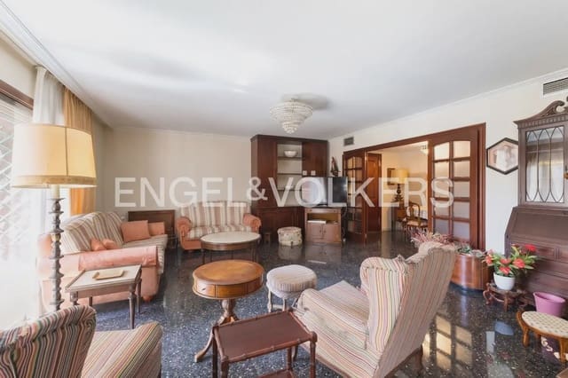 5 soveværelse Lejlighed til salg i Jaume Roig, Valencia by med garage - € 1.050.000 (Ref: 9919051)