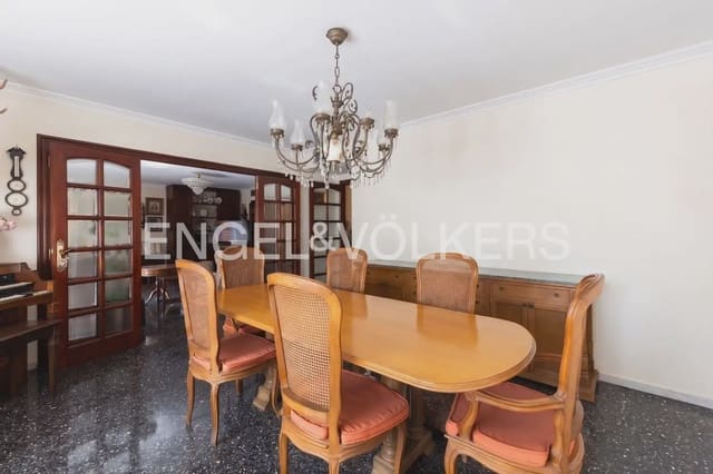5 soveværelse Lejlighed til salg i Jaume Roig, Valencia by med garage - € 1.050.000 (Ref: 9919051)