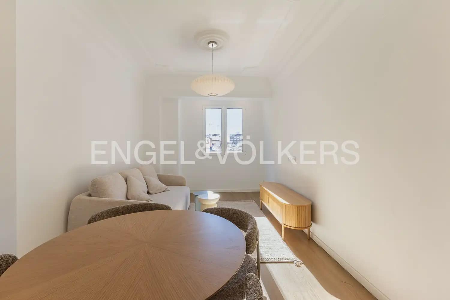 Appartement de 2 chambres à louer à Valence ville - 1 500 € (Ref: 9919118)