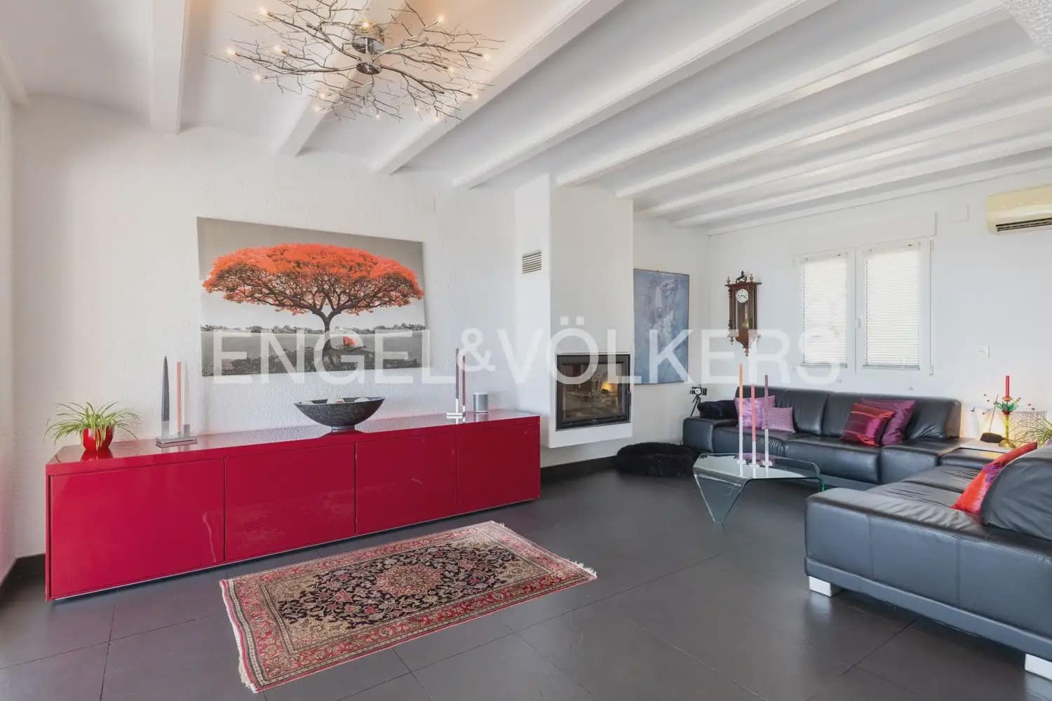 5 bedroom Villa for sale in Orba with pool garage - € 1,195,000 (Ref: 9920876)
