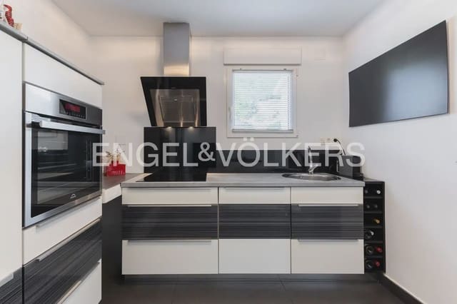 Chalet de 5 habitaciones en Orba en venta con piscina garaje - 1.195.000 € (Ref: 9920876)