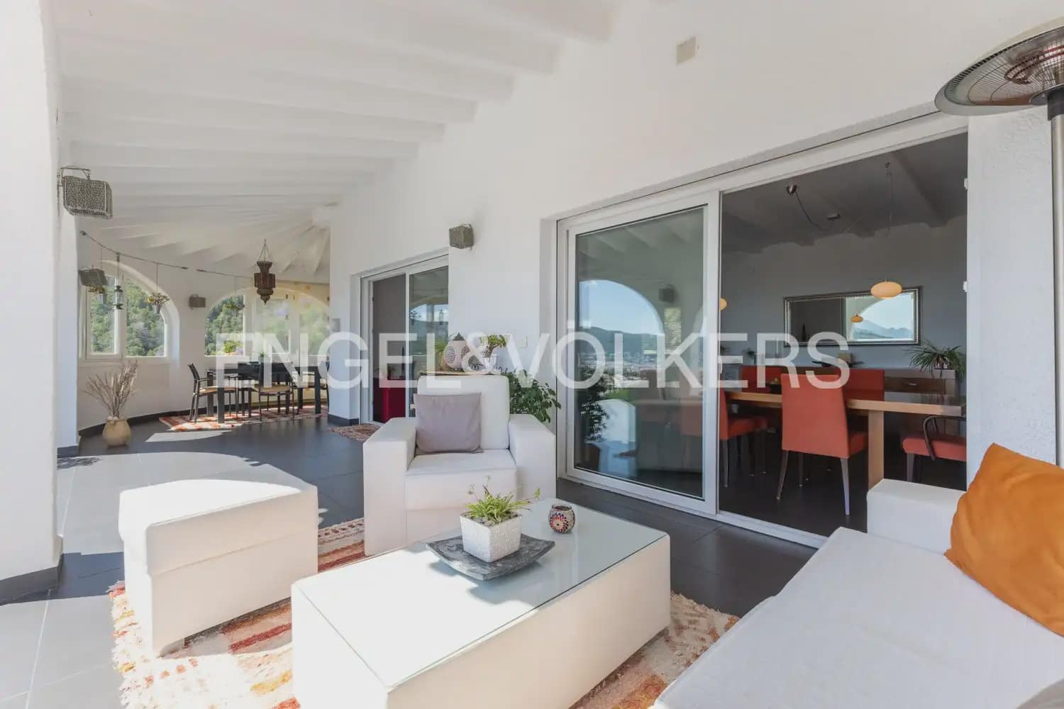 5 bedroom Villa for sale in Orba with pool garage - € 1,195,000 (Ref: 9920876)