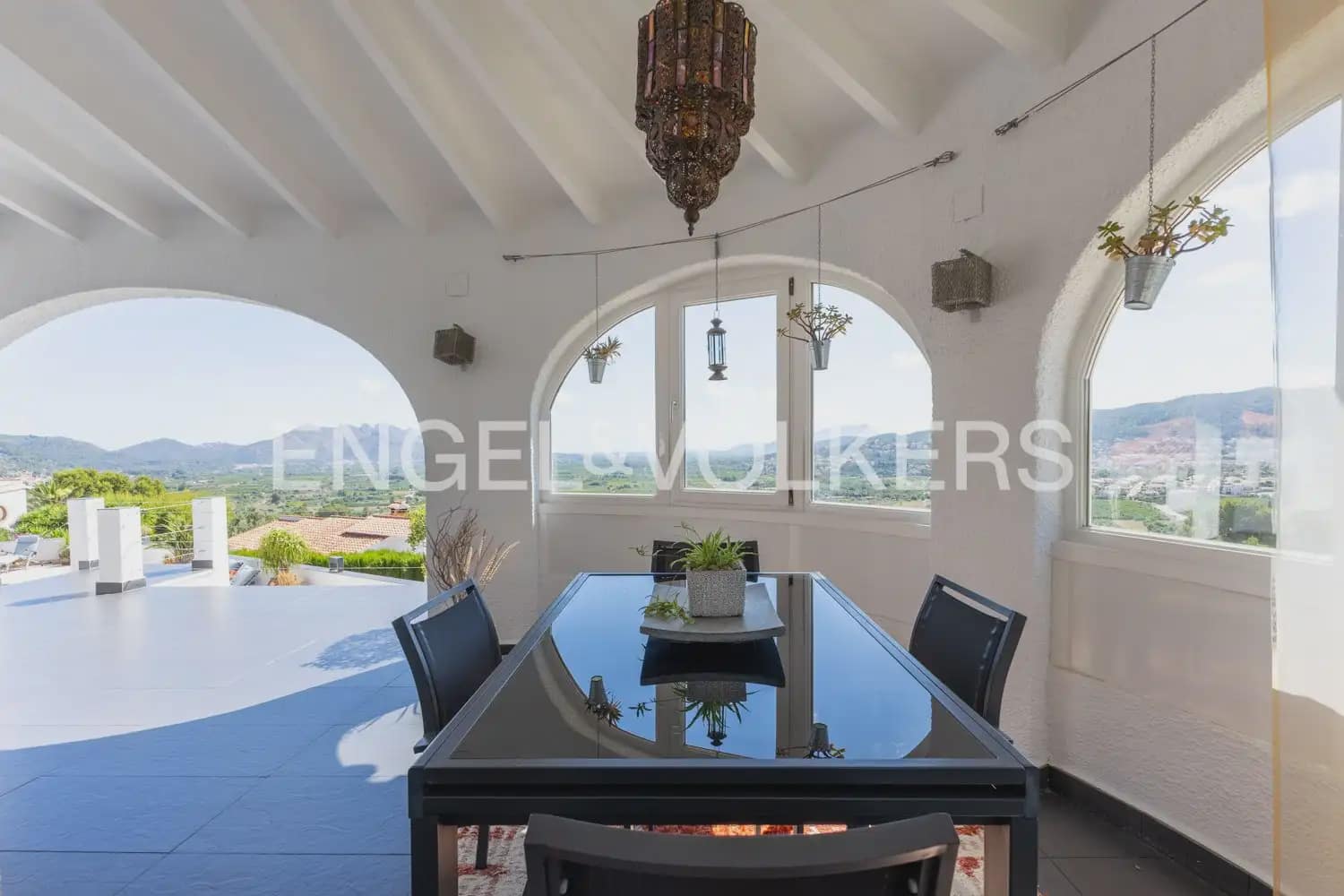5 bedroom Villa for sale in Orba with pool garage - € 1,195,000 (Ref: 9920876)