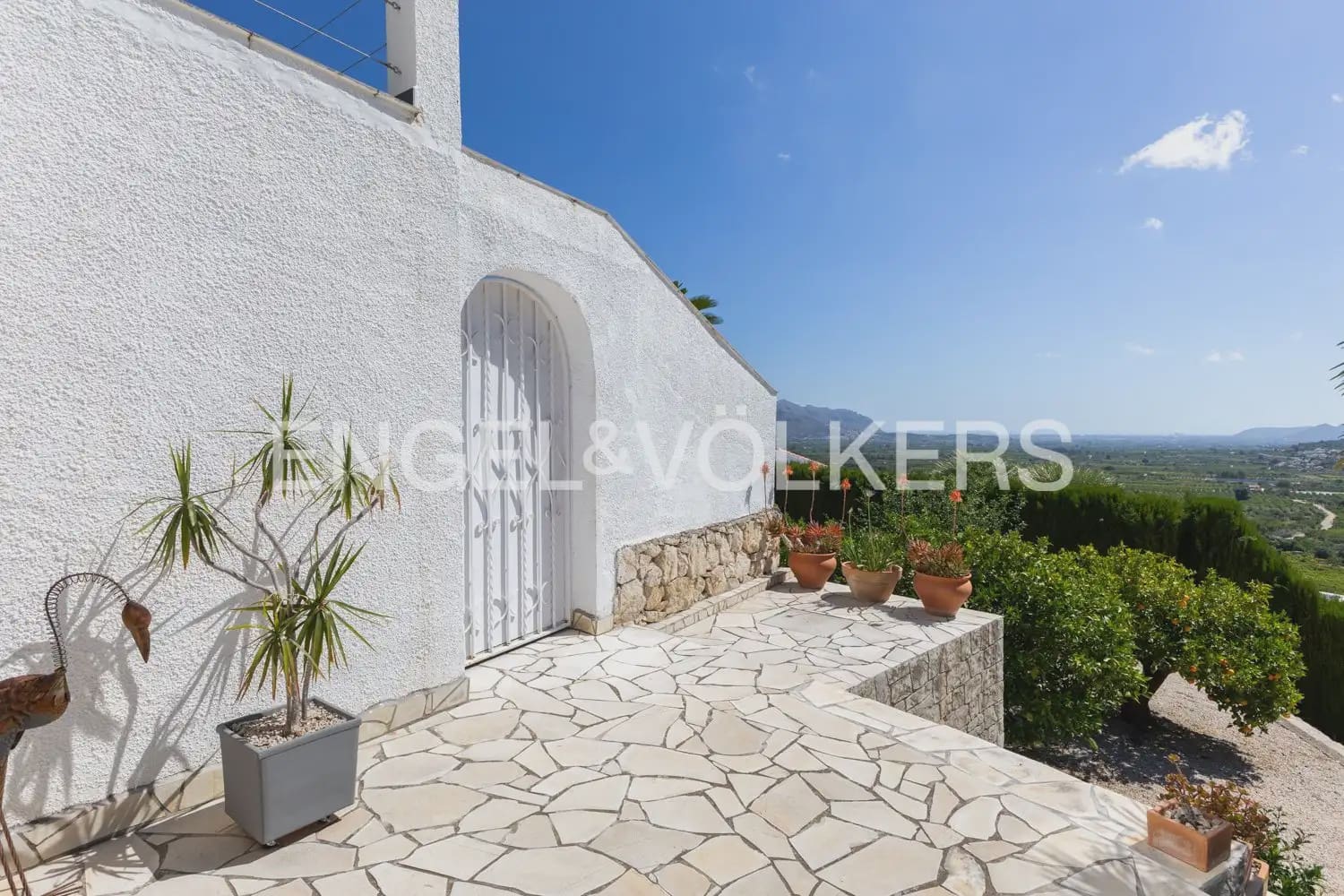 5 bedroom Villa for sale in Orba with pool garage - € 1,195,000 (Ref: 9920876)