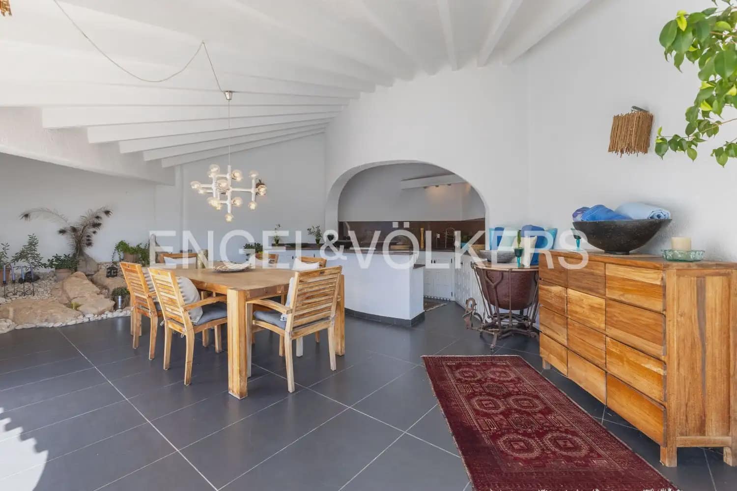 5 bedroom Villa for sale in Orba with pool garage - € 1,195,000 (Ref: 9920876)