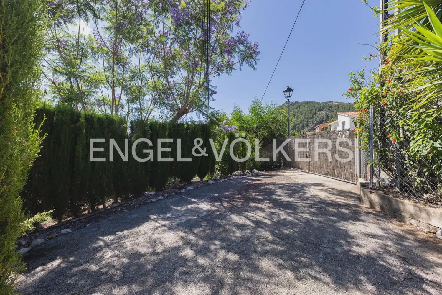 5 bedroom Villa for sale in Orba with pool garage - € 1,195,000 (Ref: 9920876)