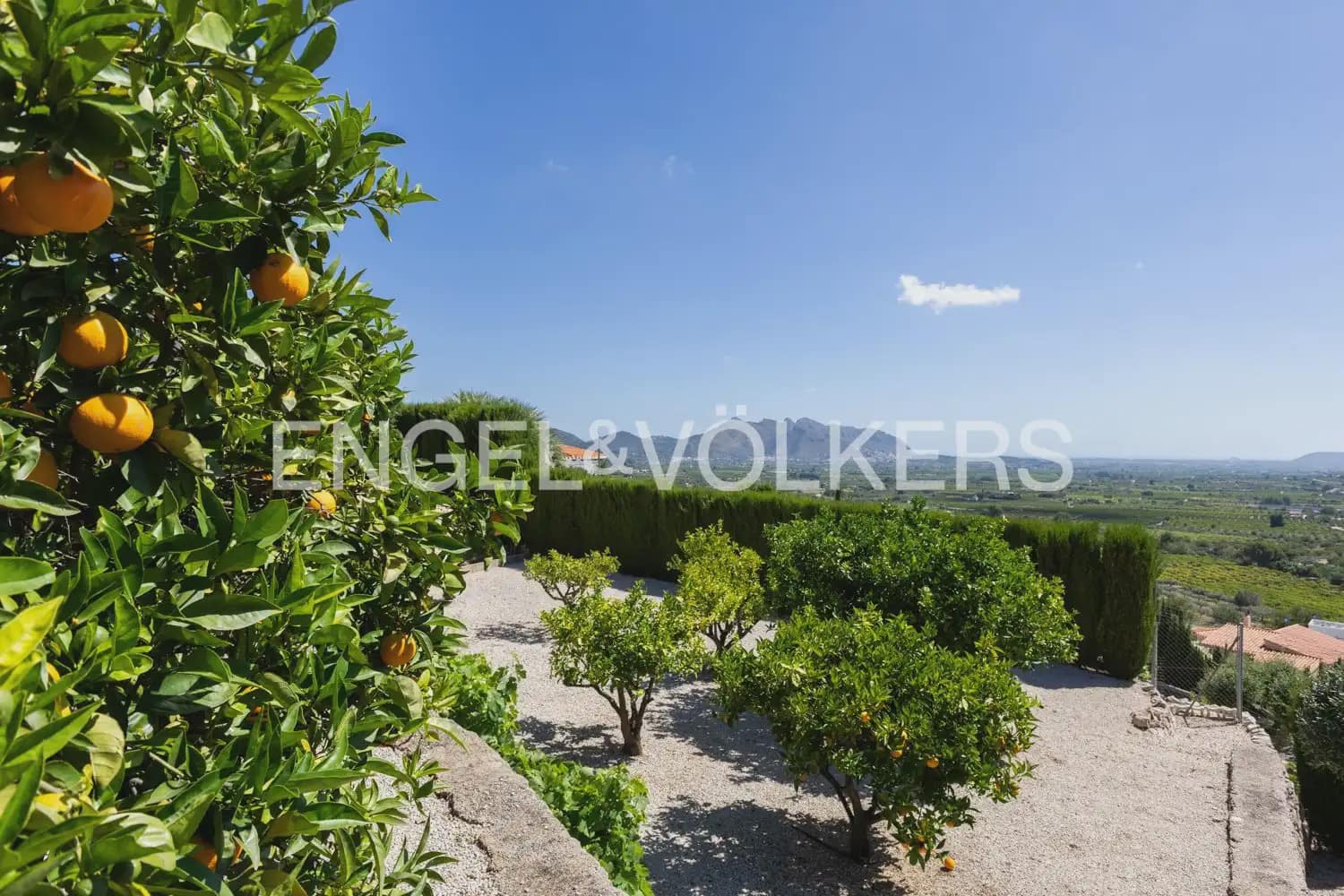 5 bedroom Villa for sale in Orba with pool garage - € 1,195,000 (Ref: 9920876)