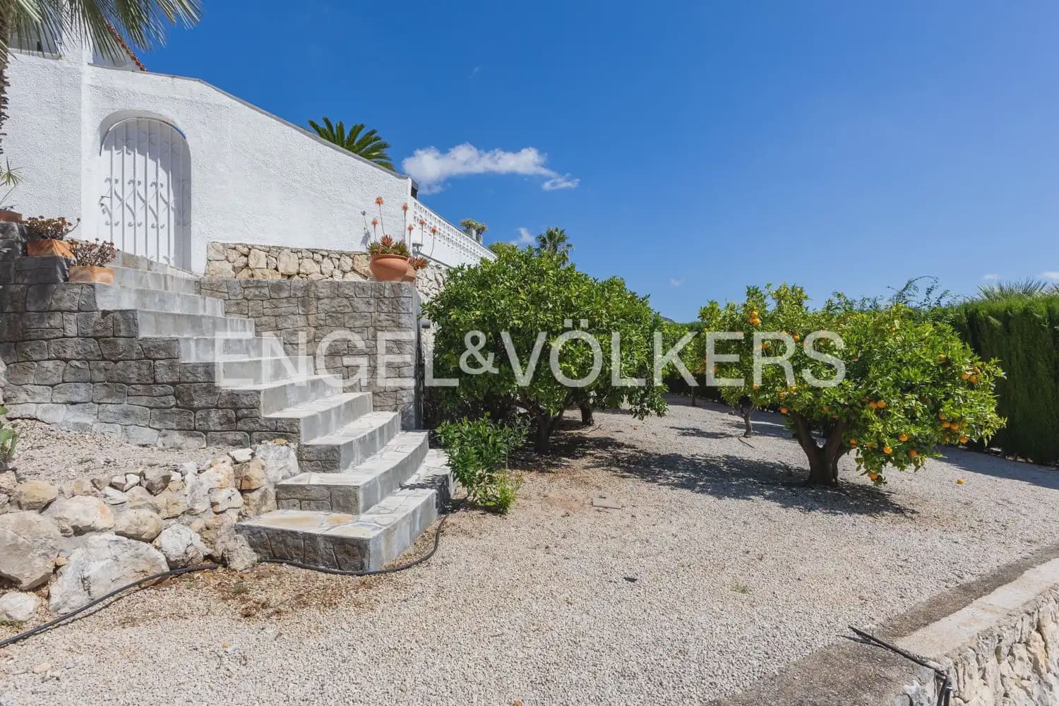 5 bedroom Villa for sale in Orba with pool garage - € 1,195,000 (Ref: 9920876)