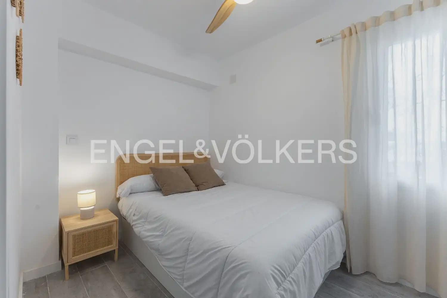 1 slaapkamer Strandappartement te huur in Denia met zwembad - € 1.000 (Ref: 9921030)