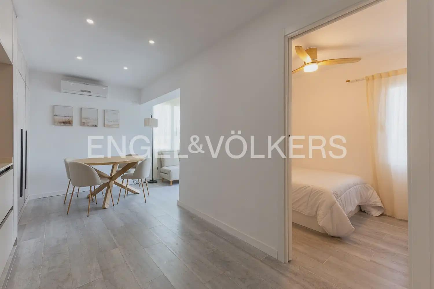 1 slaapkamer Strandappartement te huur in Denia met zwembad - € 1.000 (Ref: 9921030)