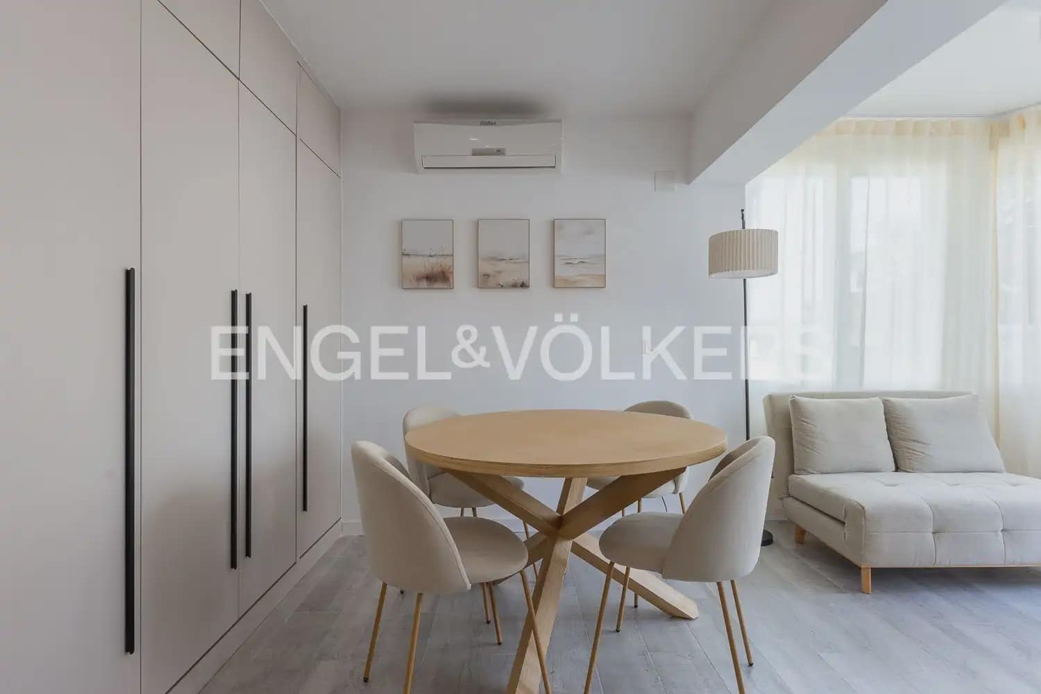 1 slaapkamer Strandappartement te huur in Denia met zwembad - € 1.000 (Ref: 9921030)