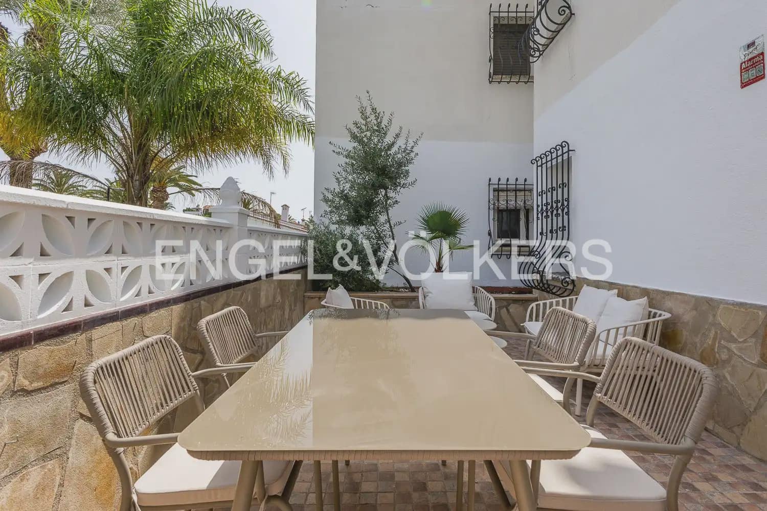 1 slaapkamer Strandappartement te huur in Denia met zwembad - € 1.000 (Ref: 9921030)