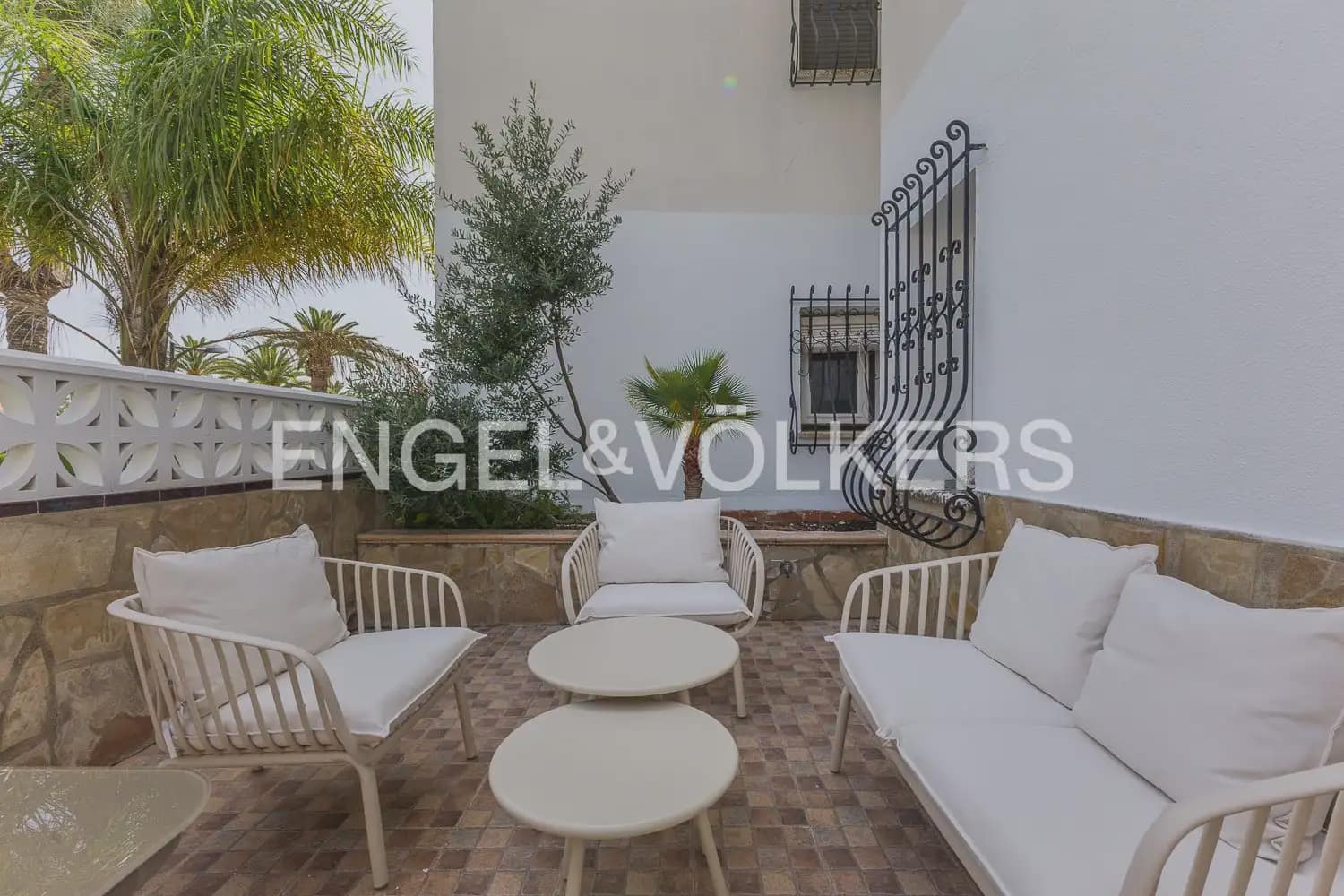 1 slaapkamer Strandappartement te huur in Denia met zwembad - € 1.000 (Ref: 9921030)