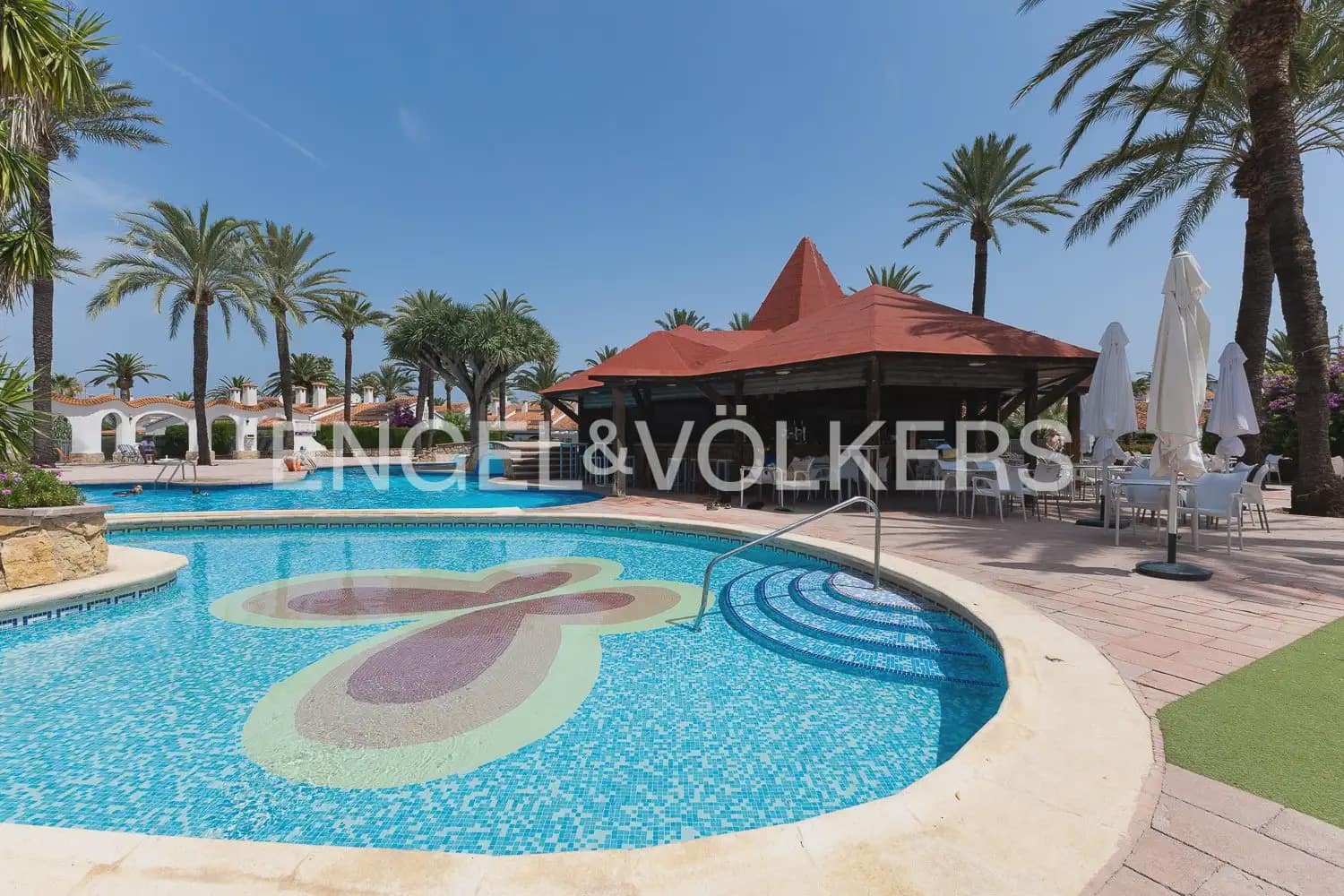 1 slaapkamer Strandappartement te huur in Denia met zwembad - € 1.000 (Ref: 9921030)