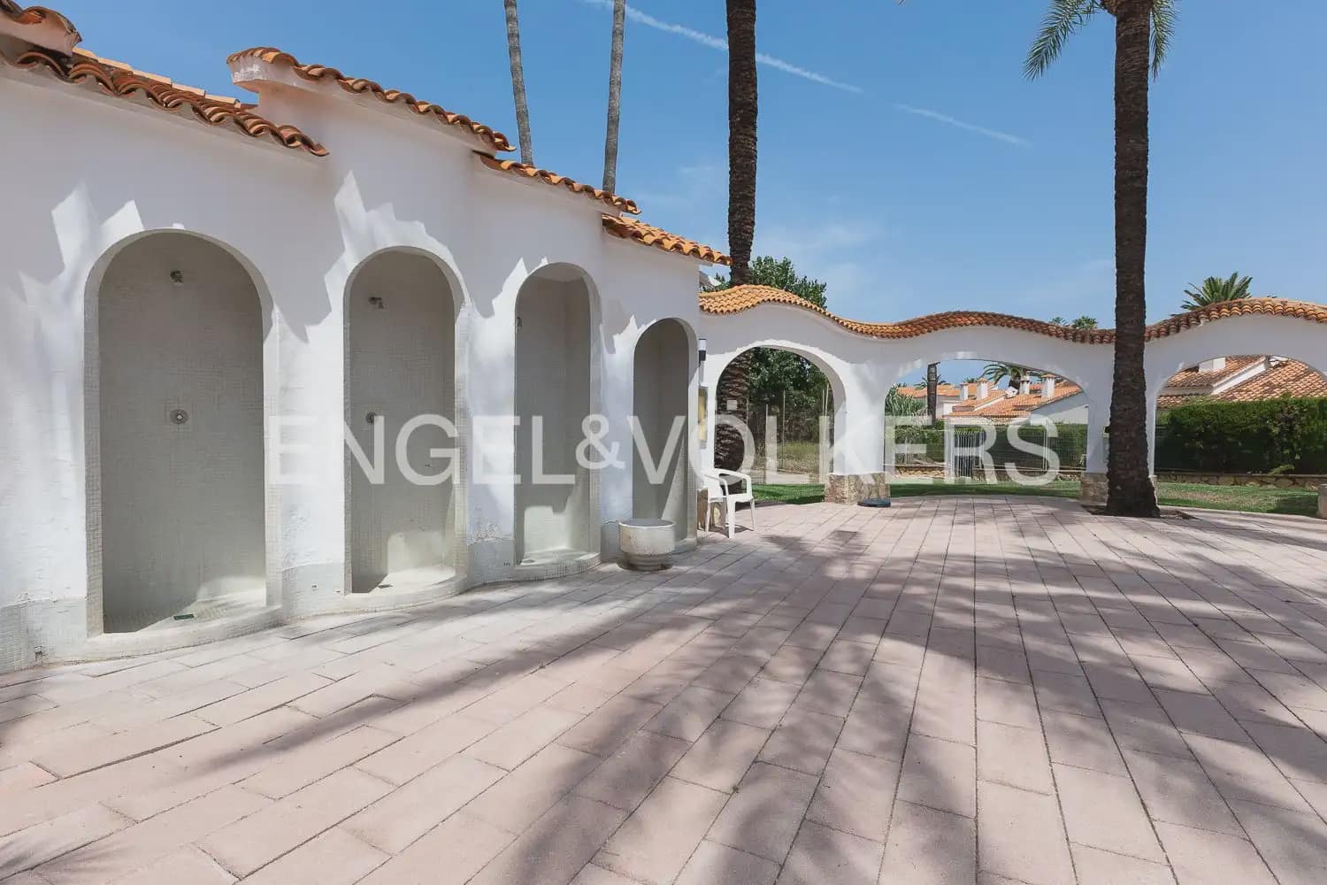 1 slaapkamer Strandappartement te huur in Denia met zwembad - € 1.000 (Ref: 9921030)