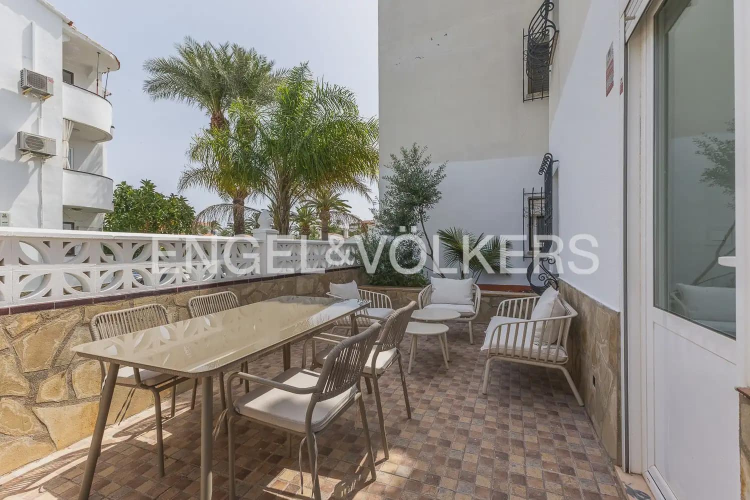1 slaapkamer Strandappartement te huur in Denia met zwembad - € 1.000 (Ref: 9921030)
